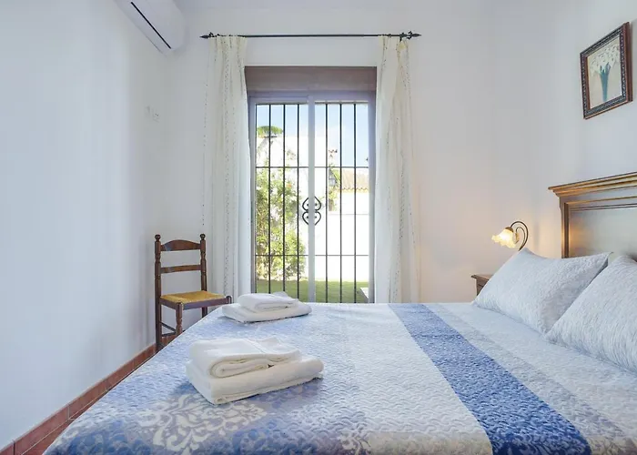 Casa Villanueva 4 - Sólo Familias *