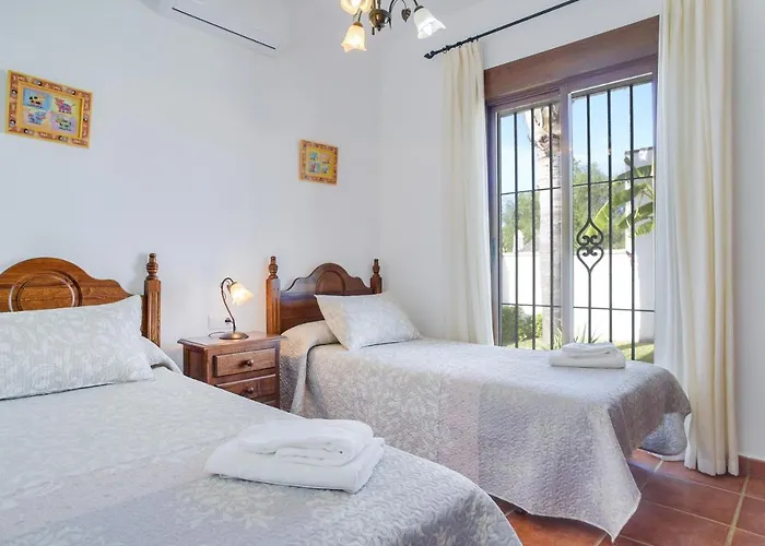 Casa Villanueva 4 - Sólo Familias *